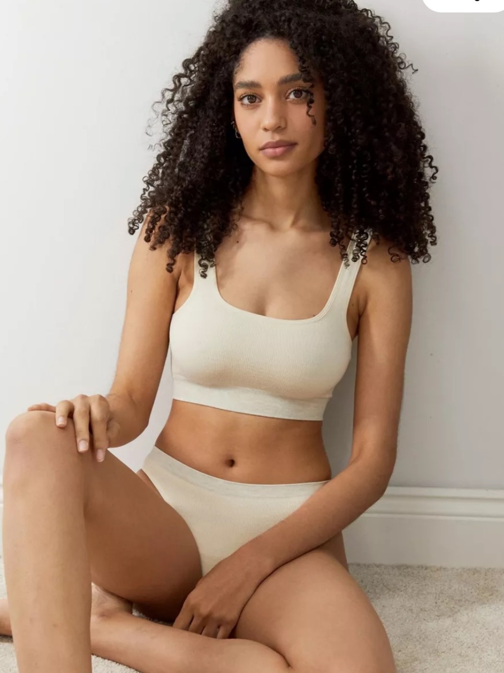 Urban Outfitters Seamless Scoop-Back Tank in Cream Small